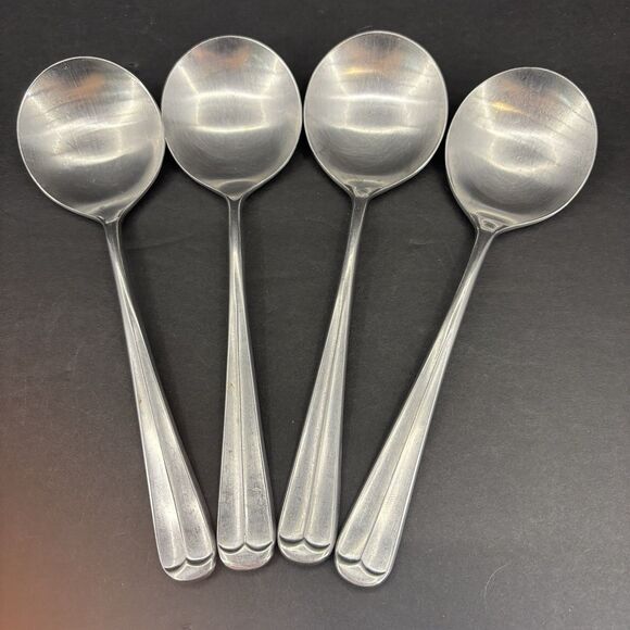 Towle Supreme Cutlery Other - Towle Supreme Cutlery Liberty Bell Round Soup Spoons 4 Stainless Japan Vintage